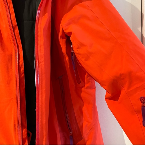 Arc’teryx ski/snowboard jacket S - Picture 8 of 10